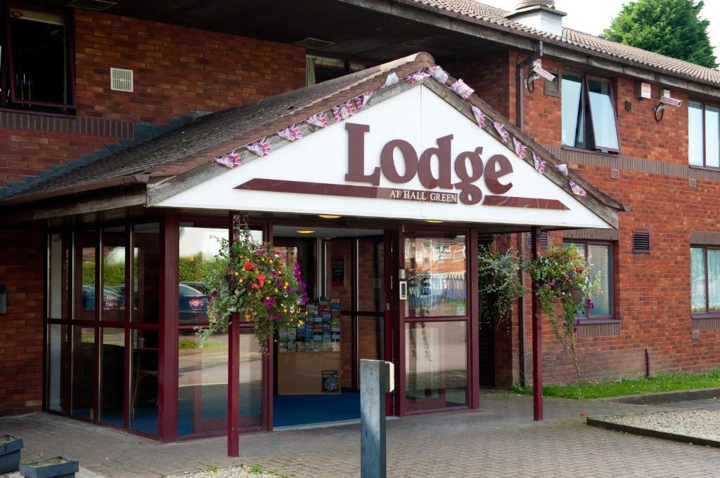 The Lodge Hotel Birmingham Exterior photo